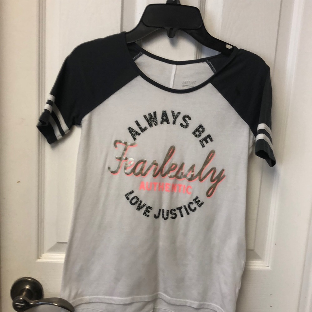 Justice Girls t-shirt, like new perfect condition